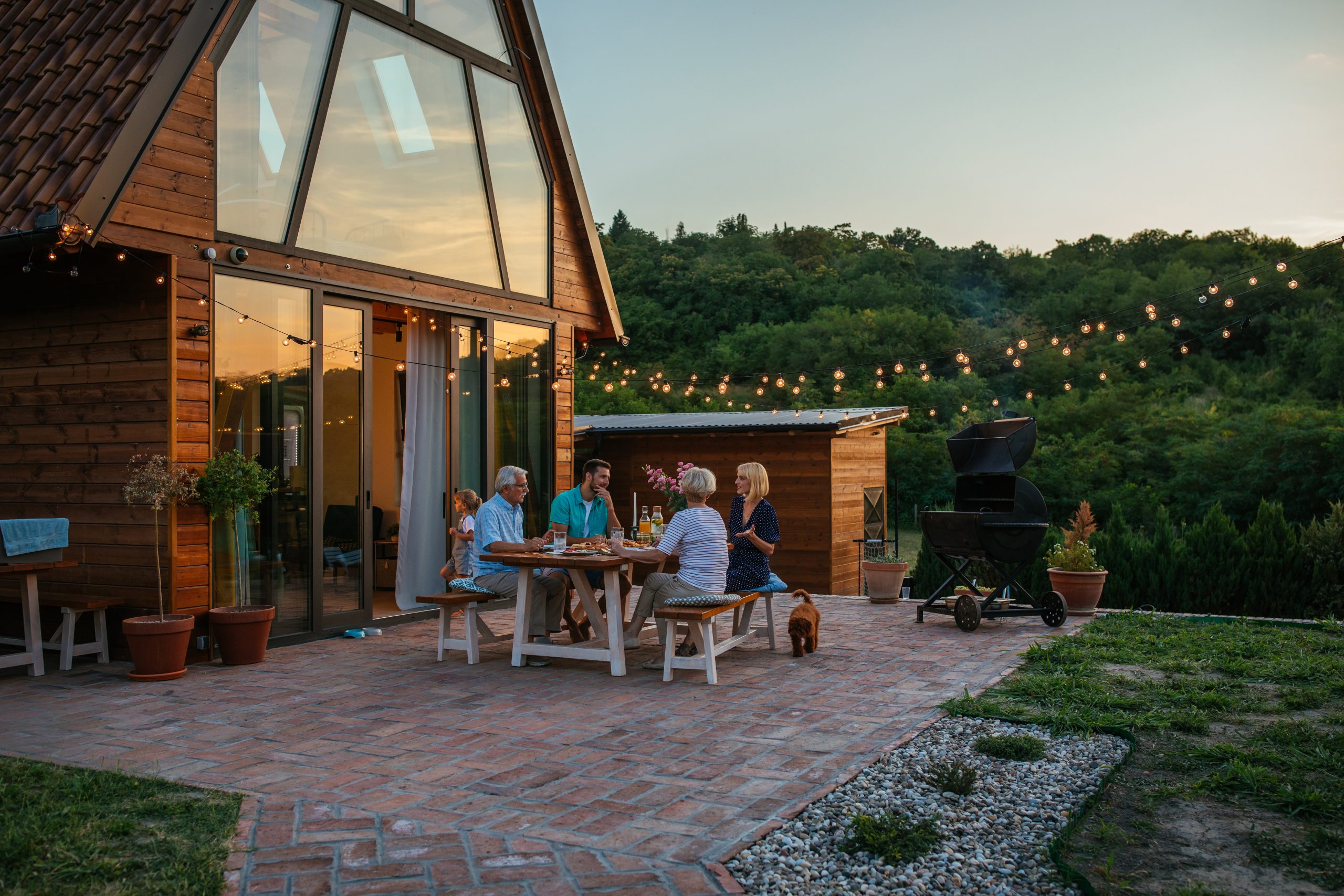 Why More Homeowners Are Choosing Private Sharing Over Public Rental Platforms